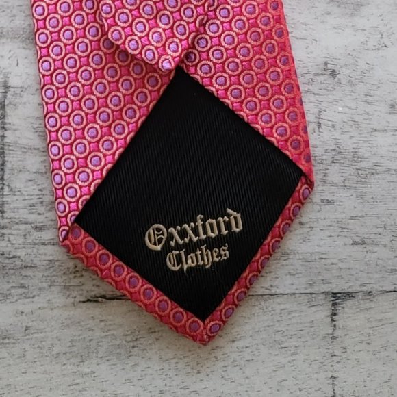 Oxxford Clothes Pink and Purple Geometric Print Silk Tie 61" x 3.25" - Picture 7 of 9